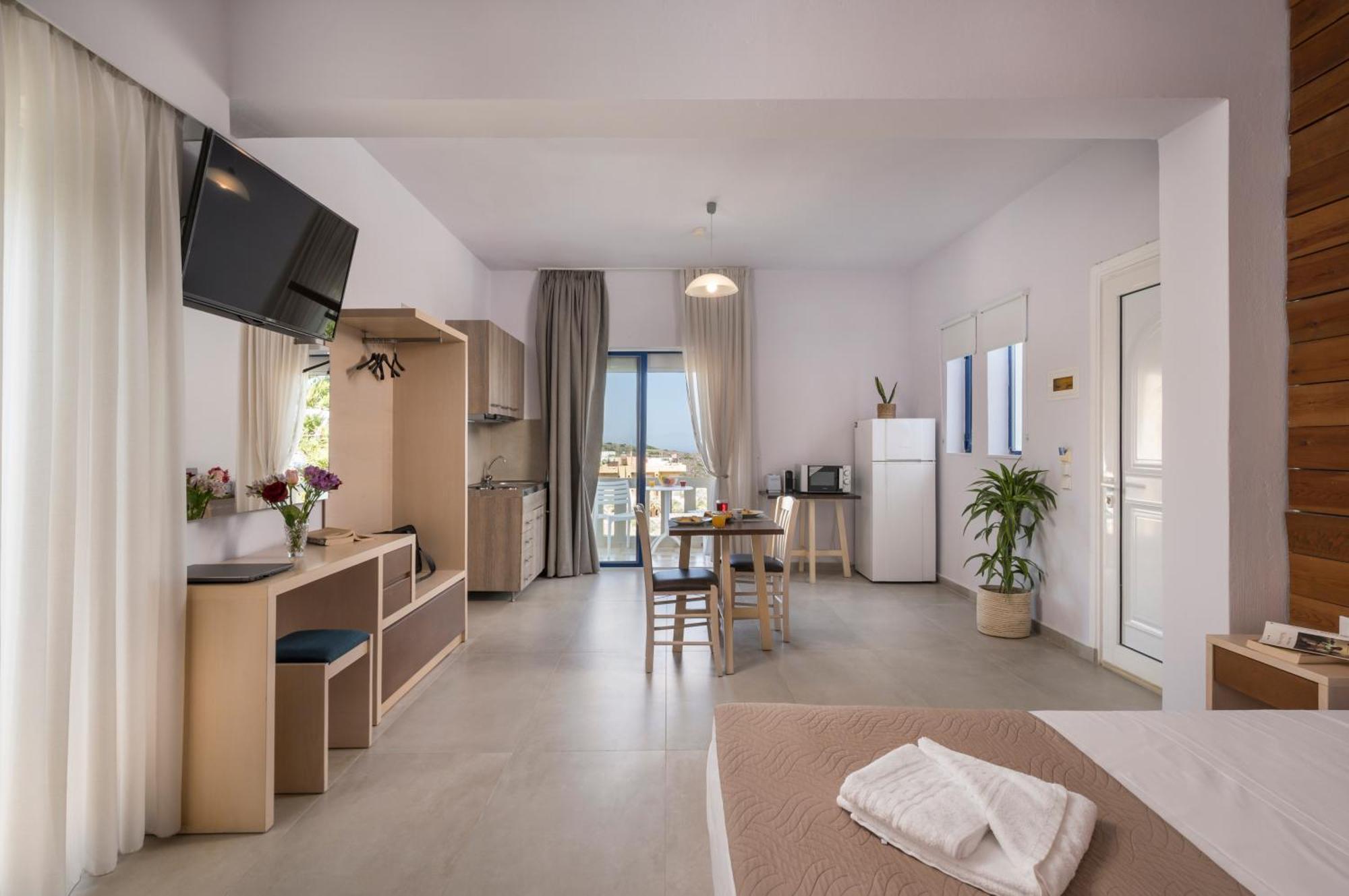 Esplanade Apartments Калатас Екстер'єр фото