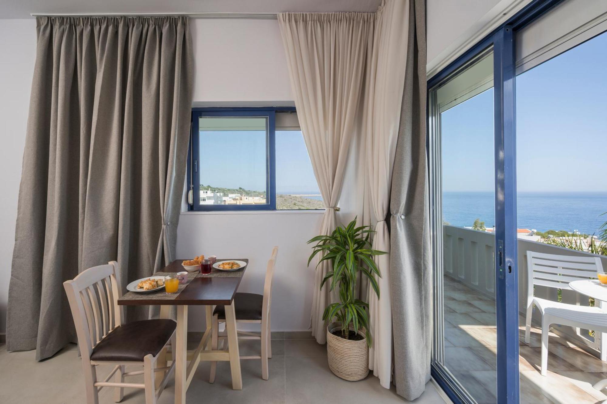 Esplanade Apartments Калатас Екстер'єр фото